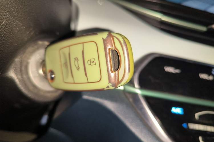 Used Oshan Benni E-Star 2022 Qingxin Edition Colorful Model Lithium Iron Phosphate