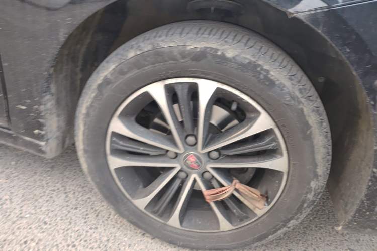 Used Roewe i6 2020 PLUS 1.6L CVT 4G Connected Glory Luxury Edition Right Front Wheel Hub