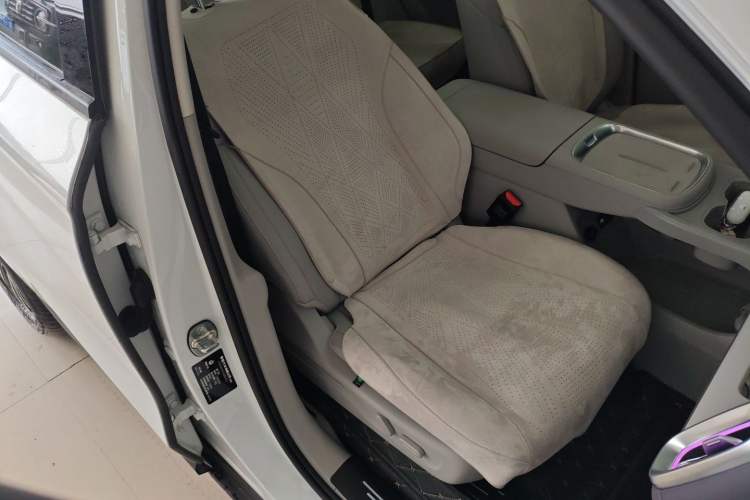 Used Leapmotor B10 2025 510 Joyful Edition Right Front Seat