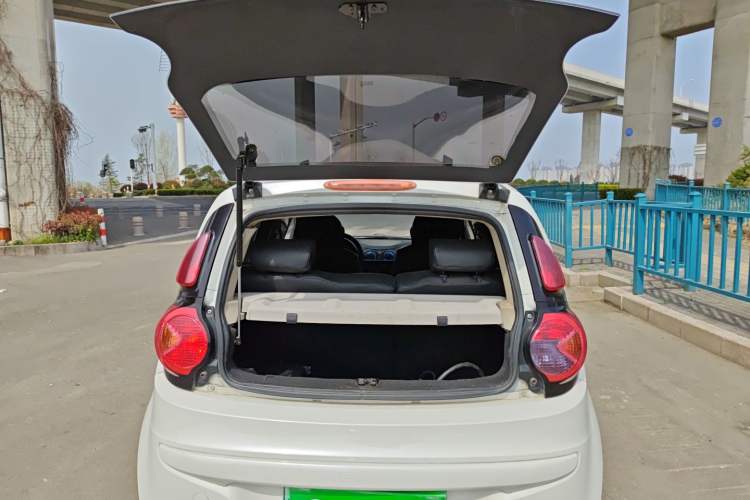 Used JMEV E200L 2018 E200L Standard Model (250 km)
