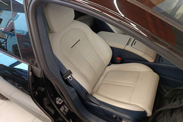 Used Zeekr 007 2024 Rear-Drive Intelligent Driving Version 75 kWh
