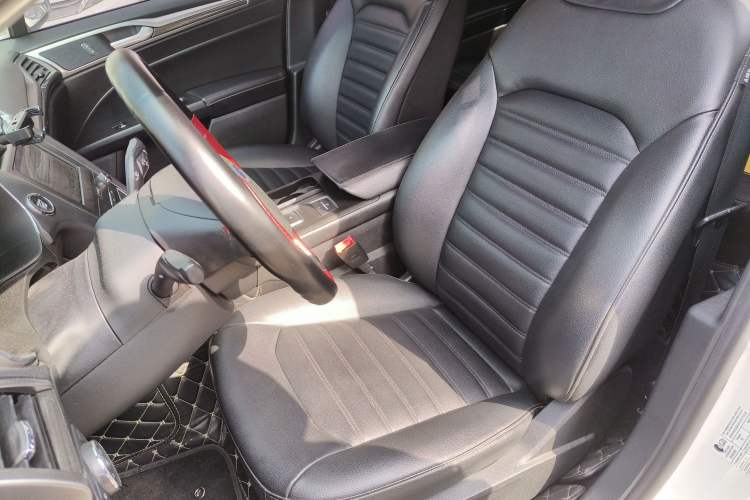 Used Ford Mondeo New Energy 2018 2.0 PHEV Smart-Controlled Fashion Edition China VI Standard
