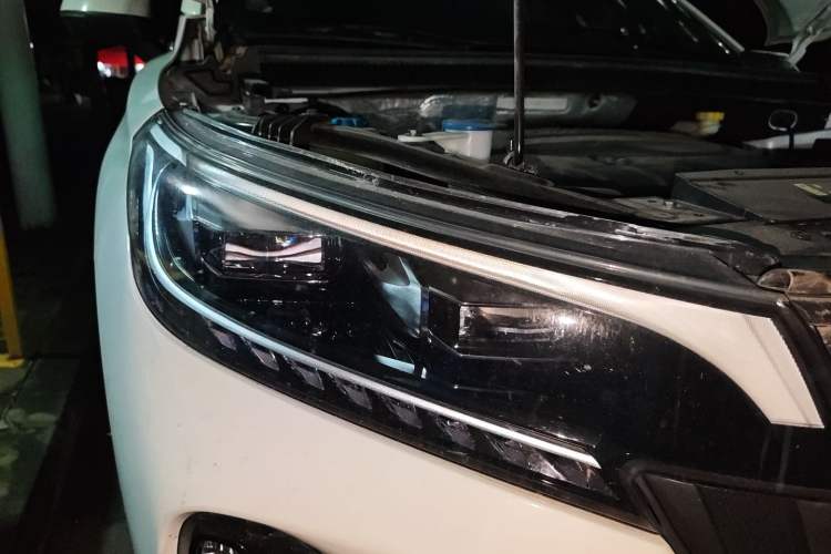 Used GAC Trumpchi GS4 2022 270T Automatic Smart Drive Technology Edition Right Front Headlight