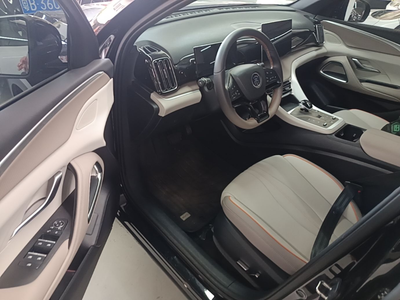BYD Song Pro New Energy 2024 HONOR Edition DM-i 71KM Navigation Model — снимка 18