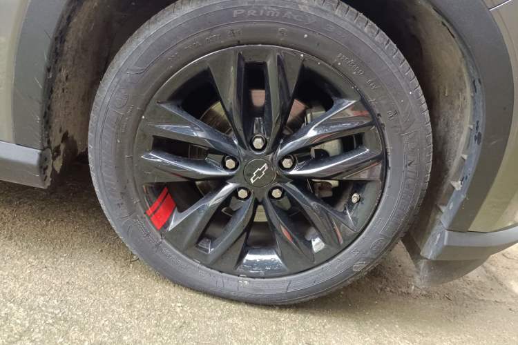 Used Chevrolet Orlando 2020 Light Hybrid Redline 530T Automatic Enjoyment Edition (5+2 Models) Right Front Wheel Hub