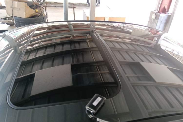 Used Mazda 3 Axela 2020 1.5L Automatic Luxury Version Roof