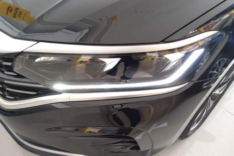 Used Volkswagen Passat 2022 330TSI Elite Edition Custom Version