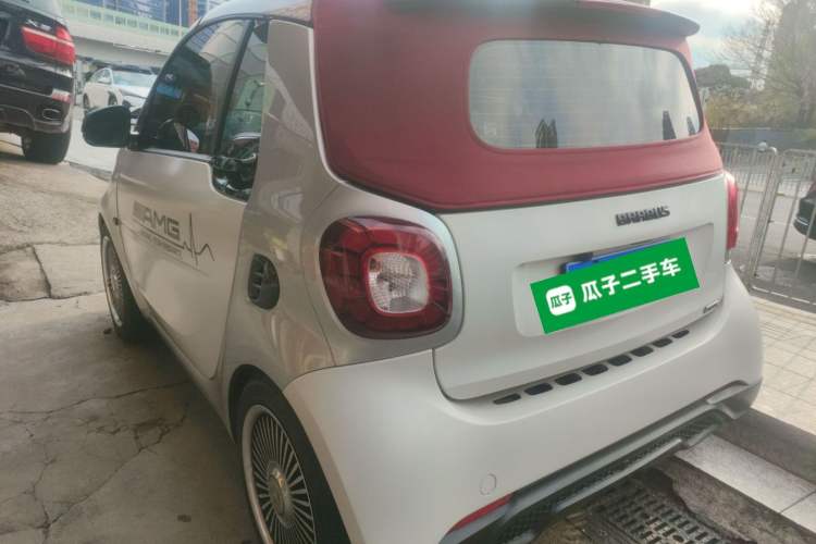 Used smart fortwo 2018 0.9T 66 kW Convertible Pioneer Edition China V Standard
