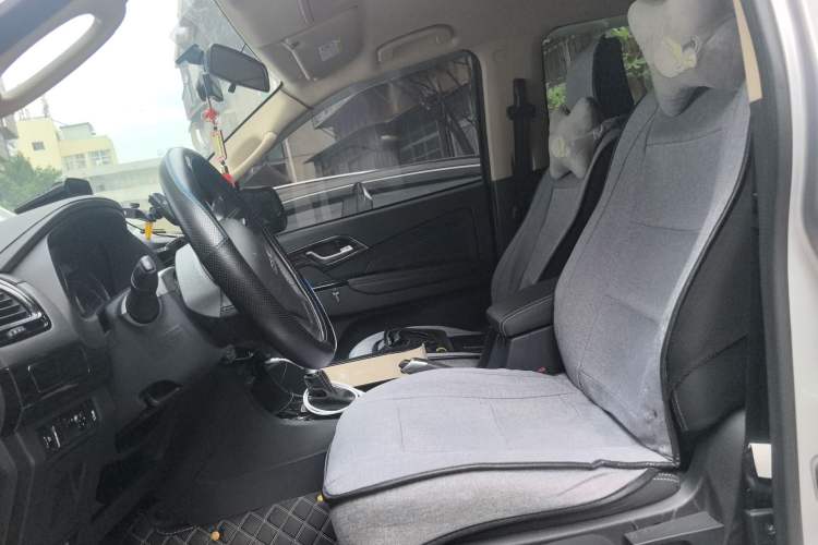 Used Isuzu mu-X 2020 1.9T Diesel Automatic 4x4 Jingyue Edition 5 Seats China VI Standard
