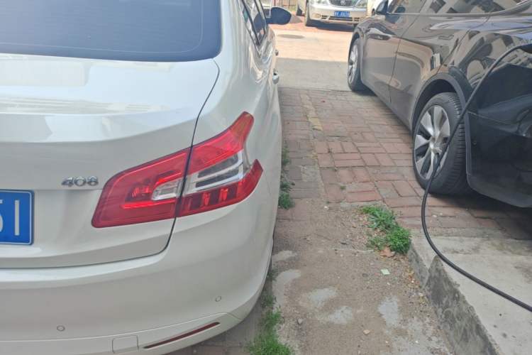 Used Peugeot 408 2015 1.2T Automatic Luxury Edition Right Rear Taillight