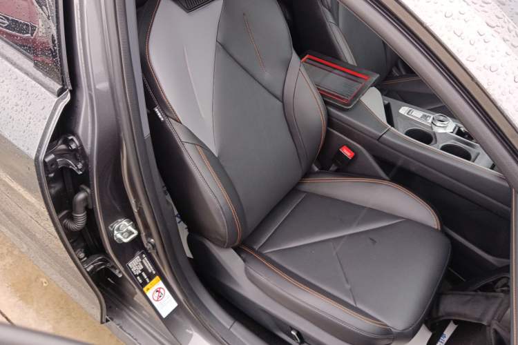 Used CHANGAN UNI-V 2022 1.5T Prestige Version Right Front Seat