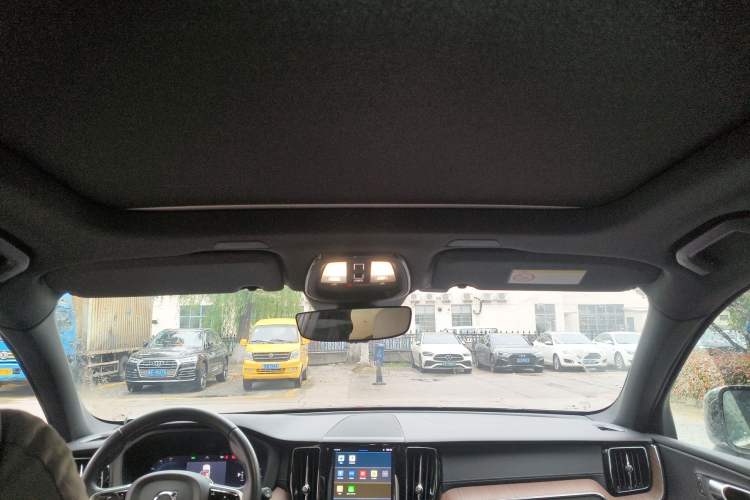 Used Volvo XC60 2022 B5 4x4 Smart Luxury Edition Headliner