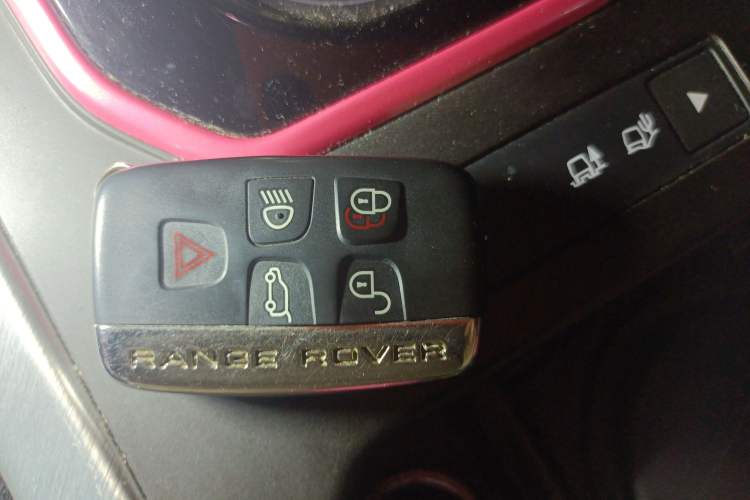 Used Land Rover Range Rover Evoque 2017 2.0T SE Smart Glow Edition