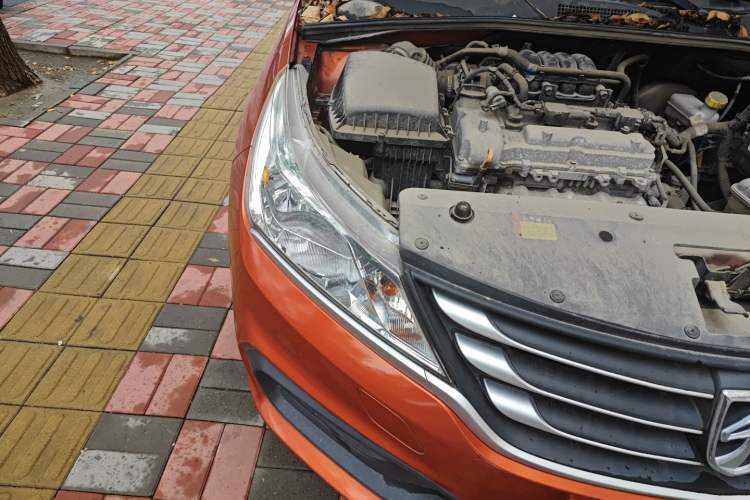 Used Baojun 310 2016 1.2L manual Comfort trim level
