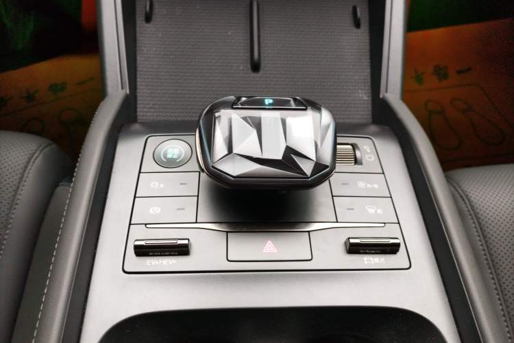 Used BYD Qin L 2024 DM-i 80KM Leading Model