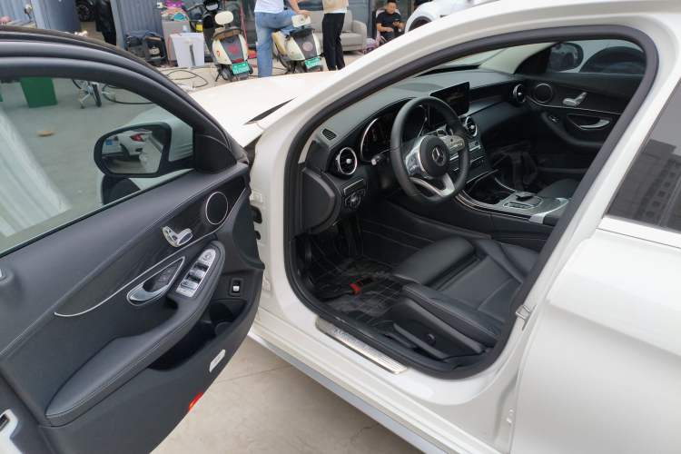 Used Mercedes-Benz C-Class 2021 C 200 L Fashion Edition Sport Version Driver Seat