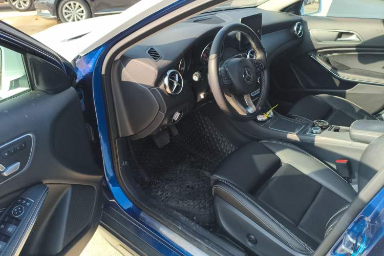 Used Mercedes-Benz GLA 2018 GLA 200 Fashion Model