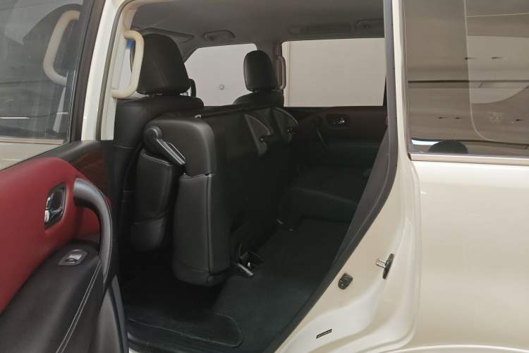 Used Nissan Patrol 2017 4.0L SE U.S.-Spec Version
