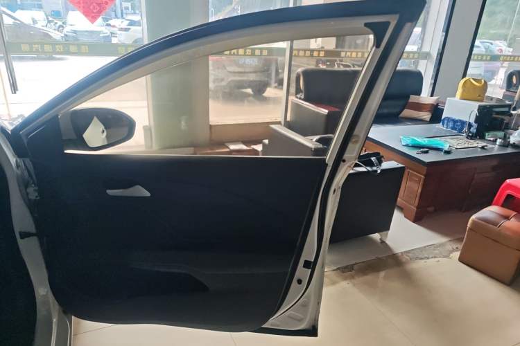 Used Chevrolet Cavalier 2019 320 Automatic Enjoyment with Sunroof