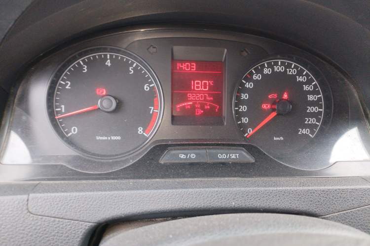 Used Volkswagen Santana 2015 1.4L Manual Fashion Edition Odometer Close Up