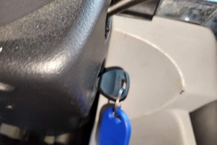 Used Jinbei New Hiace X30L 2018 1.5L Box Truck Wealth Edition DLCG14