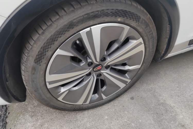 Used Hongqi E-HS9 2022 660 km Range Flagway Edition Six Seats
