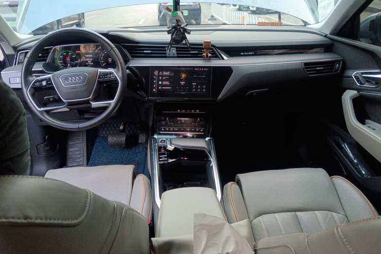 Used Audi e-tron 2021 50 quattro Prestige Edition