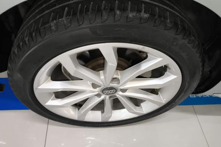 Used Audi A4L 2018 30th Anniversary Edition 40 TFSI Fashion Model