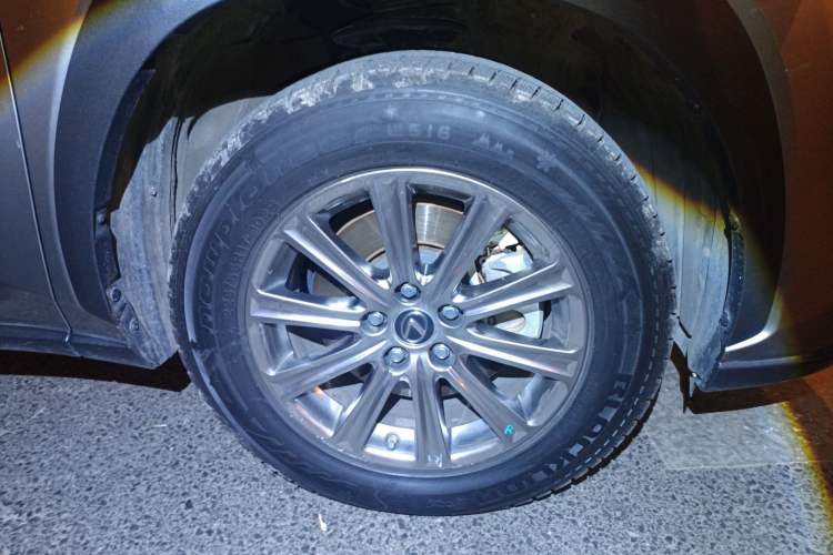 Used Lexus NX 2018 300 Front-Drive Freeline Edition