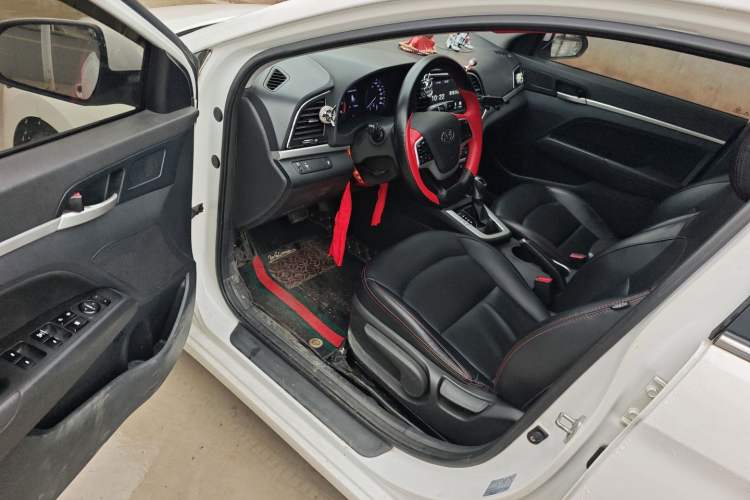 Used Hyundai Elantra (6th Generation / Lingdong) 2016 1.6L Automatic ZhiXuan – Elite Version
