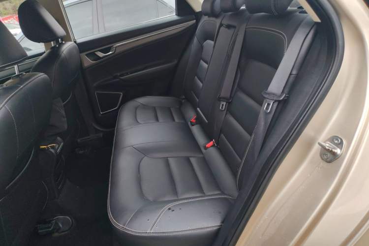 Used Geely Auto Emgrand GL 2018 1.8L DCT Elite Smart Connectivity Version Left Rear Seat