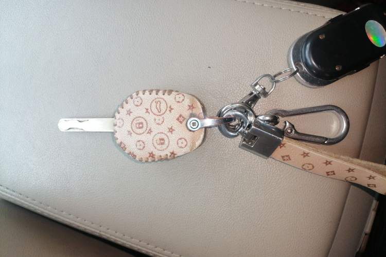 Used Subaru Outback 2010 2.5i Luxury Edition Vehicle Key