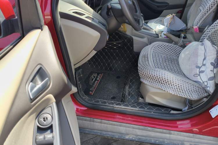 Used Ford Focus 2012 Sedan 1.6L Automatic Comfort Model