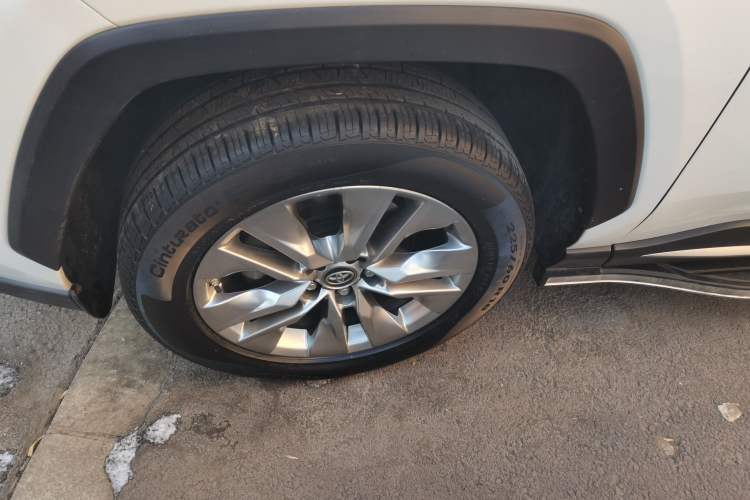 Used Toyota Wildlander 2020 2.0L CVT 4x4 Luxury Edition