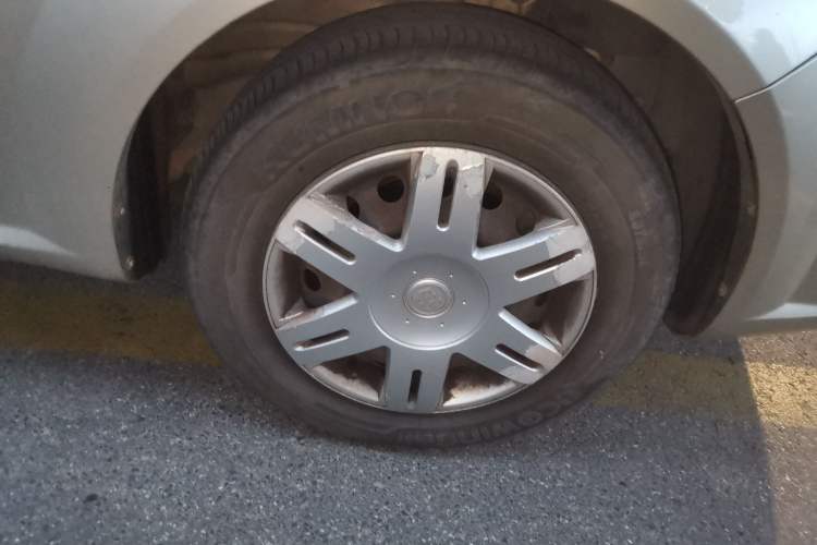 Used Buick Excelle 2013 1.5L Automatic Classic Model
