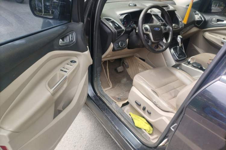 Used Ford Kuga 2013 2.0L GTDi Four-Wheel-Drive Elite Model