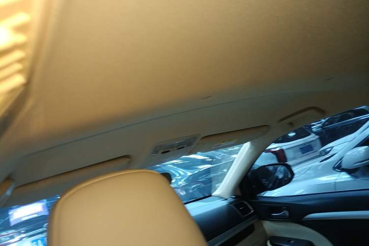 Used Toyota Highlander 2021 2.0T Four-Wheel Drive Elite Edition 7-Seater Headliner