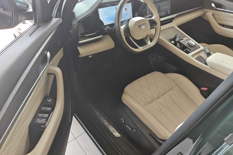 Used Geely Auto Monjaro L 2025 Dongfang Yao 2.0TD Automatic All-Wheel-Drive Wangyue Edition Driver Seat