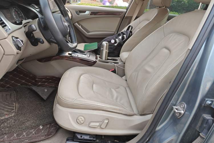 Used Audi A4L 2012 2.0 TFSI automatic Comfort trim level