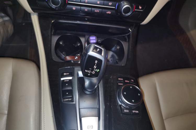 Used BMW 5 Series 2013 530Li Leading Model