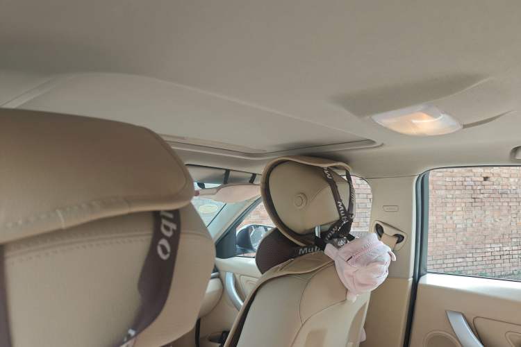 Used BMW 3 Series 2015 320i Luxury Line Stylish Edition
