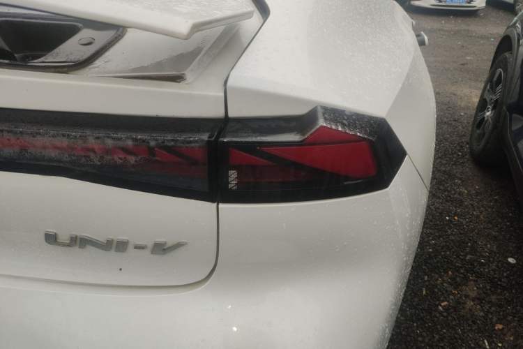 Used Changan UNI-V 2023 1.5T Premium Model