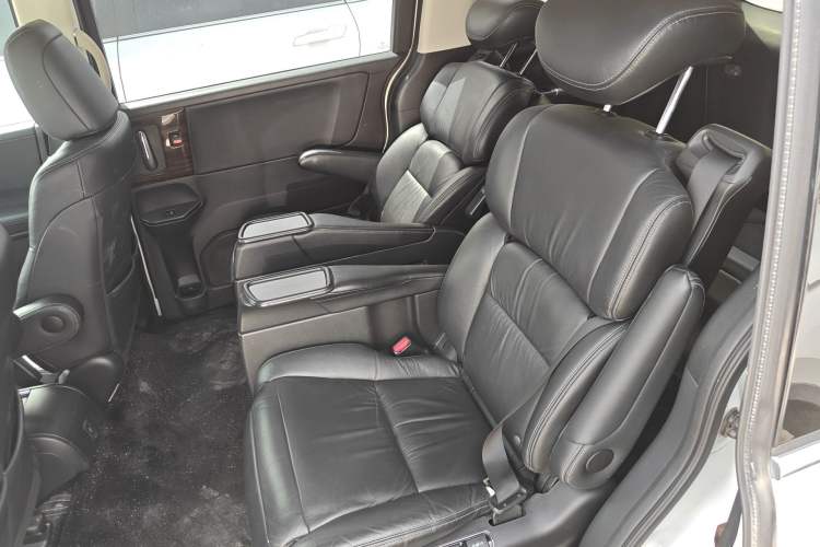 Used Honda Elysion 2016 2.4L Luxury Edition Left Rear Seat