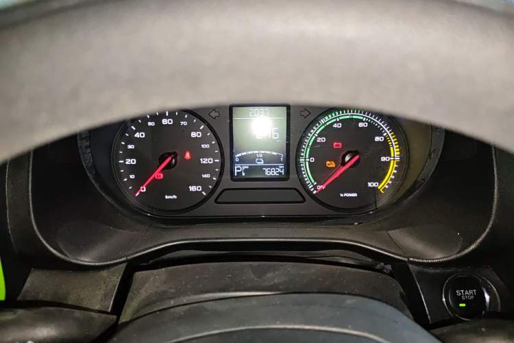 Used Roewe Clever 2021 302 km New Four-Seater Super-Efficient Version