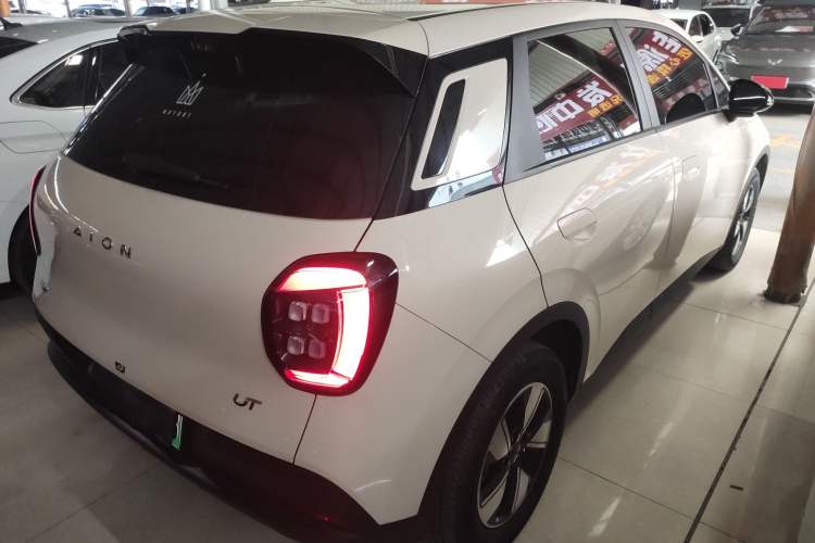 Used AION UT 2025 420 Intelligent Luxury Edition Rear Right 45 Deg