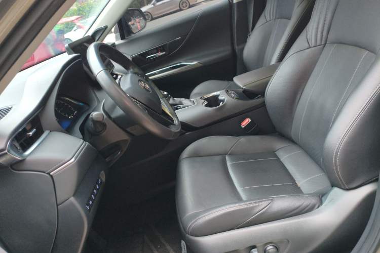 Used Toyota Harrier 2022 Dual-Engine 2.5L CVT Four-Wheel Drive Flagship Edition