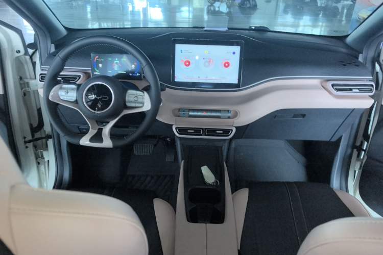 Used BYD Seagull 2024 Honor Edition 405km Flying Version Center Console