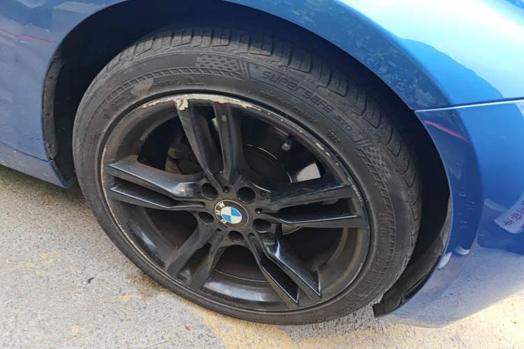 Used BMW 3 Series 2018 320i M Sport Package Exterior 1