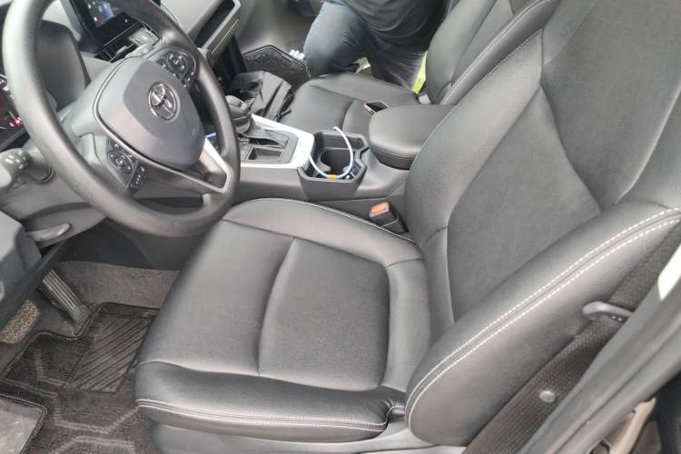 Used Toyota RAV4 2023 2.0L CVT Two-Wheel Drive Urban Edition Left Front Seat