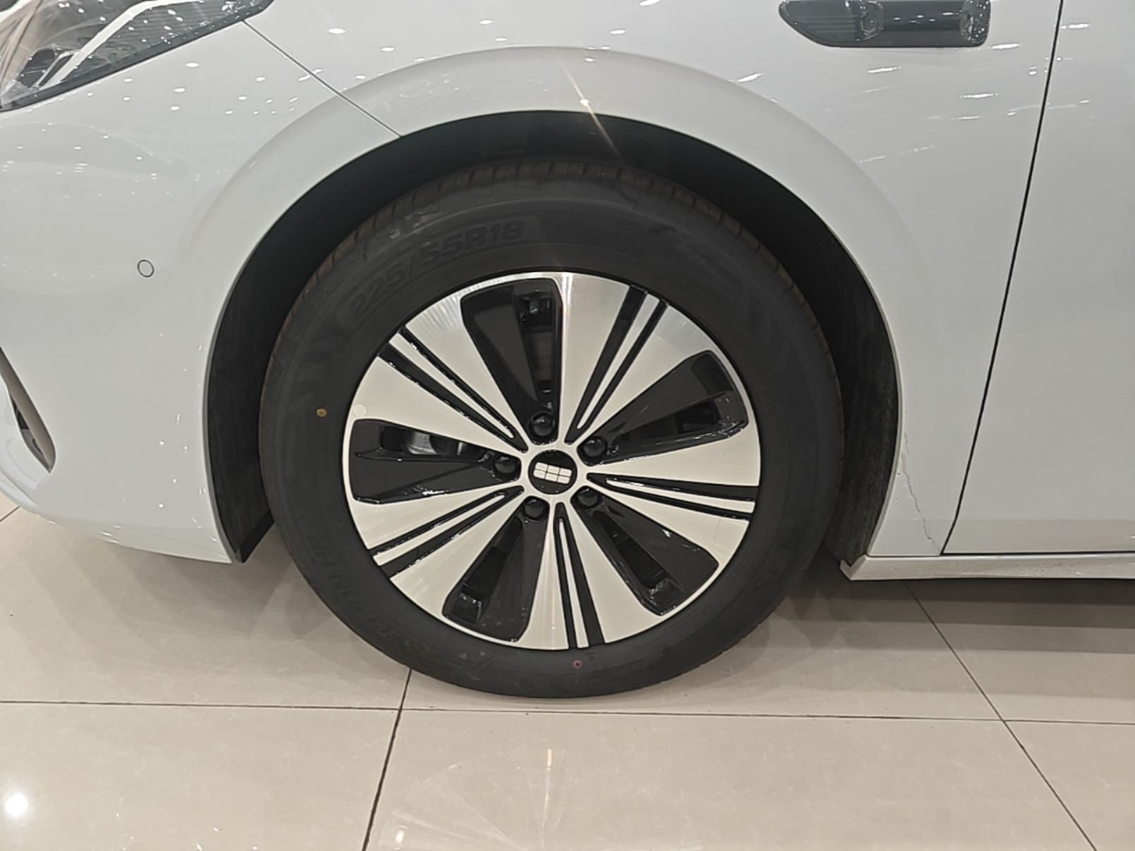 Geely Galaxy A7 2025 Model EM-i 150km Exploration+ Edition — снимка 10